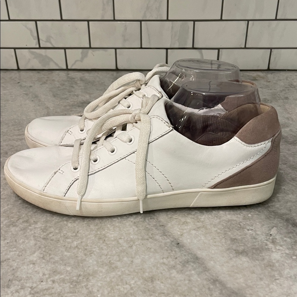 Naturalizer Sneakers Womens 11 White Leather Morrison Tan Suede Shoes Lace Up